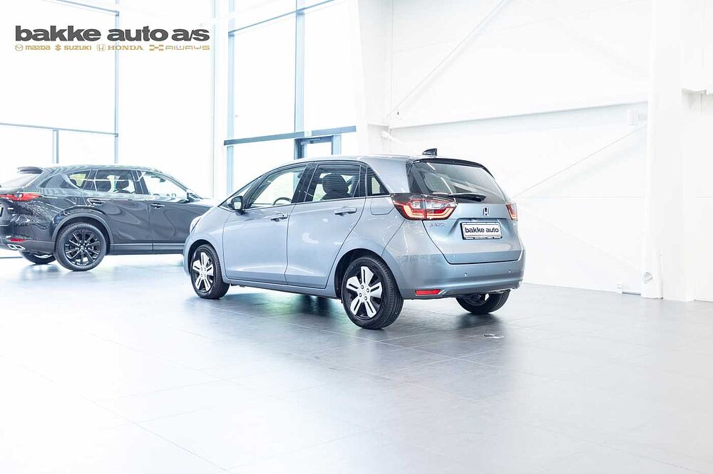 Honda JAZZ 1,5 i-MMD Executive eCVT 5d