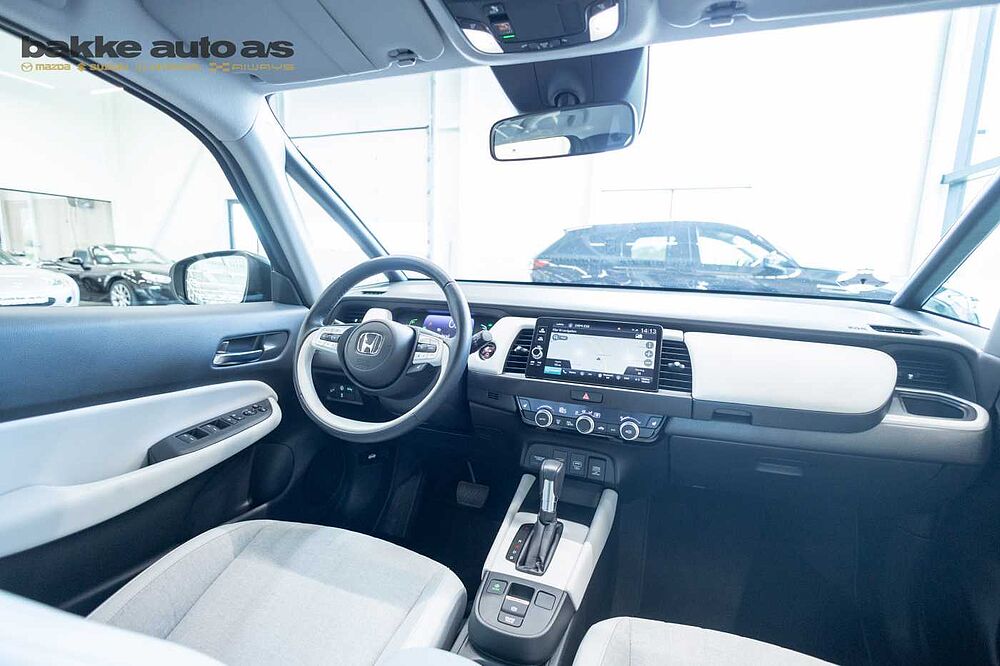 Honda JAZZ 1,5 i-MMD Executive eCVT 5d